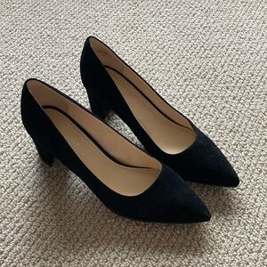 Nine West Suede Short Block Heel Pumps Black Size 8 Soft Leather Upper Like New